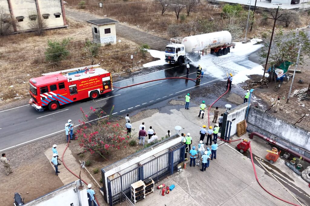 खामगाव एमआयडीसीत एलपीजी गॅस गळतीचे ‘महा-मॉकड्रिल’ यशस्वी-2