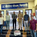 इंदिरानगरात गांजाचे कोठार!  चिखली पोलिसांची धडक कारवाई, ९ किलो गांजासह एक गजाआड ४.६० लाखांचा माल जप्त! LCB च्या टीमने उधळला ‘नशे’चा बाजार; सय्यद समीरला बेड्या…